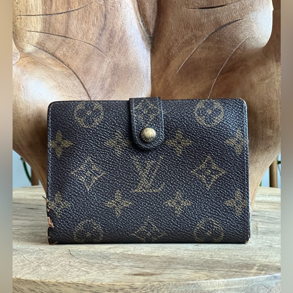 Louis Vuitton Vintage Monogram Wallet Flawed